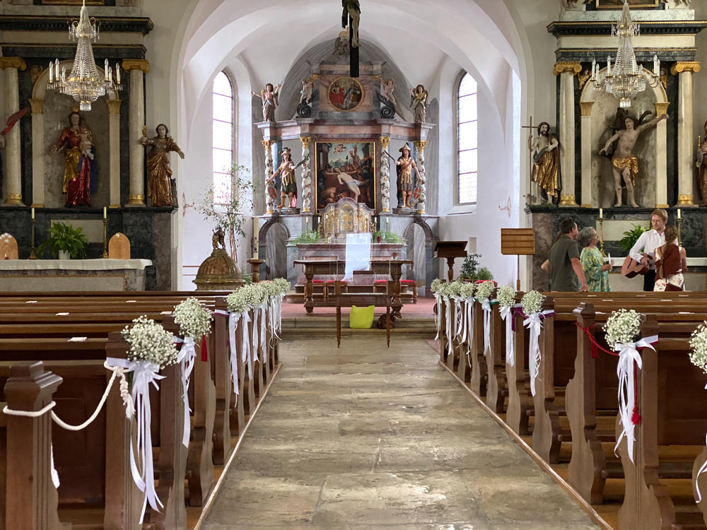 Bild: Heiraten, freie Trauung in einer Kirche